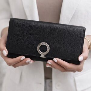 Authentic Bulgari Bvlgari black pebbled leather wallet with certificate